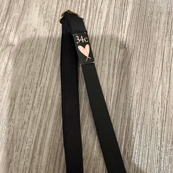 Victoria’s Secret Luxe Lace Lightly padded plunge Bra size 34C - Picture 3 of 8